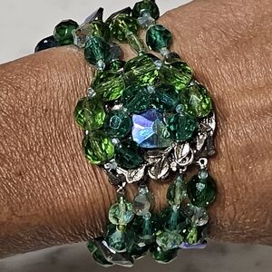 Vibrant Green Crystal Baroque Style Vintage Bracelet